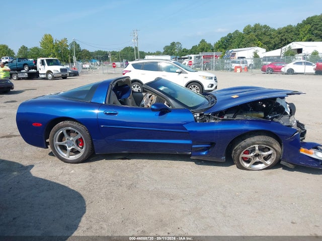 46088720 :رقم المزاد ، 1G1YY22G545115177 vin ، 2004 Chevrolet Corvette مزاد بيع