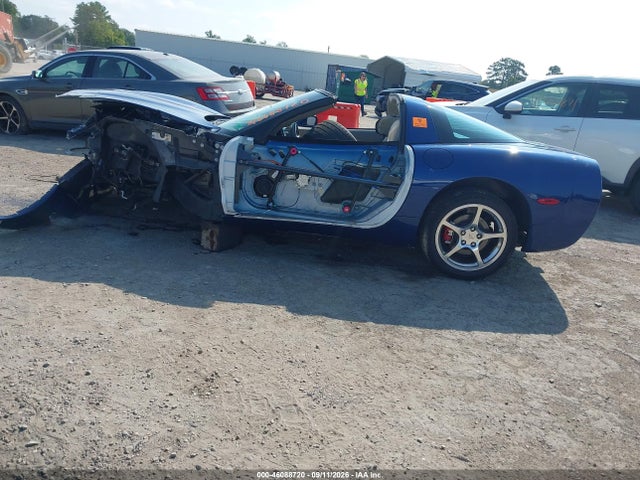 46088720 :رقم المزاد ، 1G1YY22G545115177 vin ، 2004 Chevrolet Corvette مزاد بيع