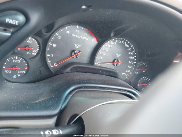 46088720 :رقم المزاد ، 1G1YY22G545115177 vin ، 2004 Chevrolet Corvette مزاد بيع