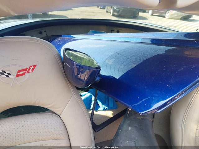 46088720 :رقم المزاد ، 1G1YY22G545115177 vin ، 2004 Chevrolet Corvette مزاد بيع