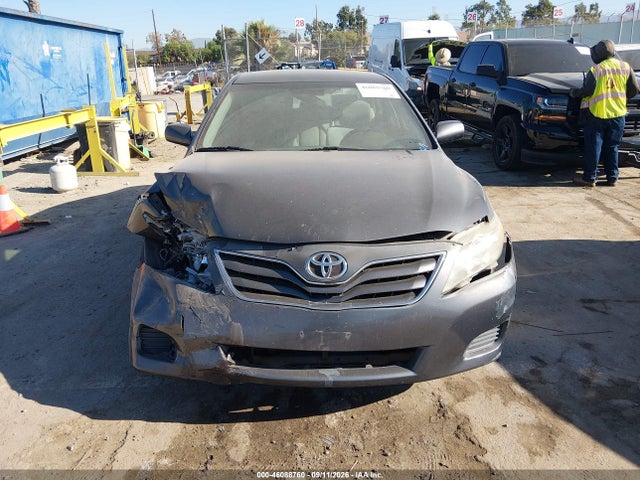 46088760 :رقم المزاد ، 4T1BF3EK4AU083957 vin ، 2010 Toyota Camry Le مزاد بيع
