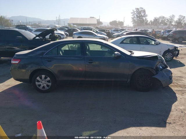 46088760 :رقم المزاد ، 4T1BF3EK4AU083957 vin ، 2010 Toyota Camry Le مزاد بيع