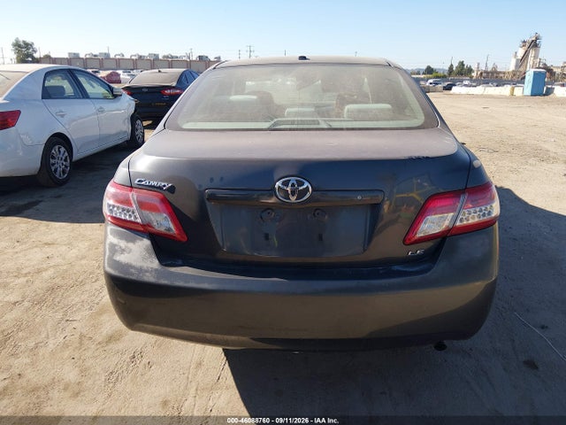 46088760 :رقم المزاد ، 4T1BF3EK4AU083957 vin ، 2010 Toyota Camry Le مزاد بيع