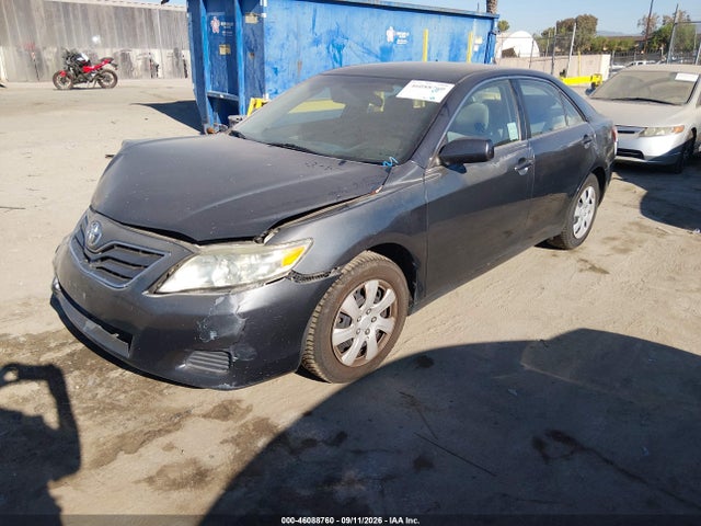 46088760 :رقم المزاد ، 4T1BF3EK4AU083957 vin ، 2010 Toyota Camry Le مزاد بيع