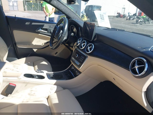 2019 Mercedes-benz Cla 250 4matic მანქანა იყიდება აუქციონზე, vin: WDDSJ4GB5KN726050, აუქციონის ნომერი: 46088788