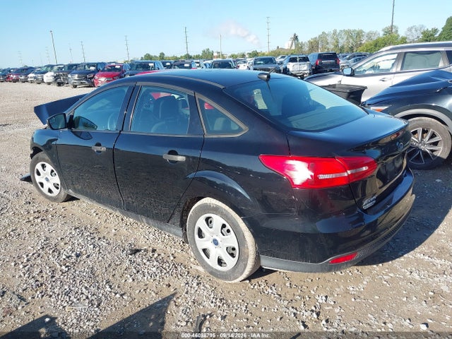 Продажа на аукционе авто 2016 Ford Focus S, vin: 1FADP3E26GL202011, номер лота: 46088795