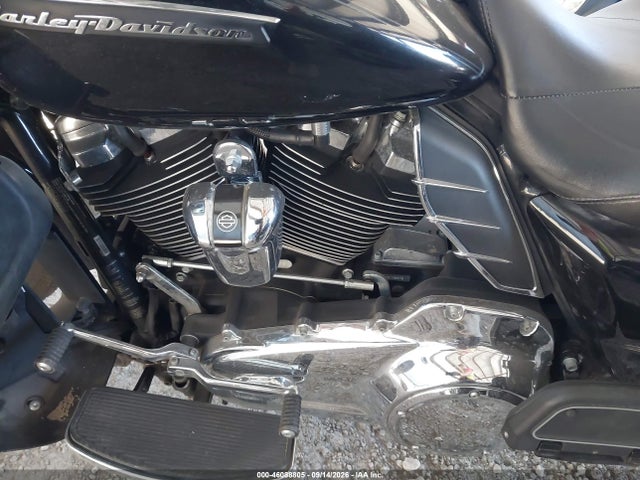 Harley-Davidson FLTRU 2018 1HD1KGD12JB646526 Image 9