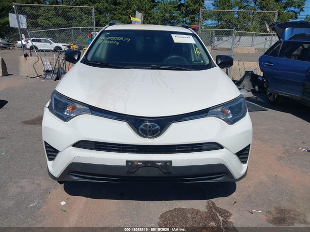 2018 Toyota Rav4 Le მანქანა იყიდება აუქციონზე, vin: JTMBFREVXJJ217860, აუქციონის ნომერი: 46088819