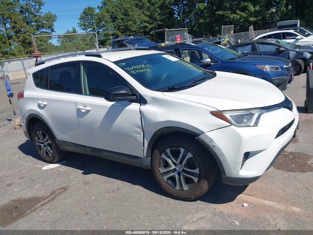 2018 Toyota Rav4 Le მანქანა იყიდება აუქციონზე, vin: JTMBFREVXJJ217860, აუქციონის ნომერი: 46088819