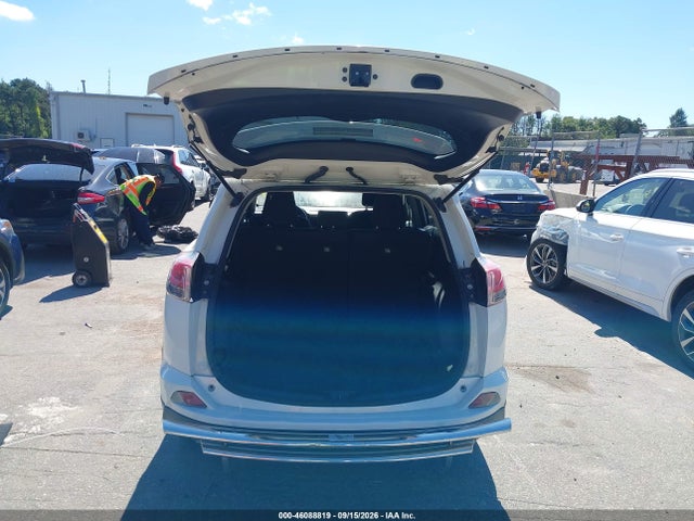 2018 Toyota Rav4 Le მანქანა იყიდება აუქციონზე, vin: JTMBFREVXJJ217860, აუქციონის ნომერი: 46088819