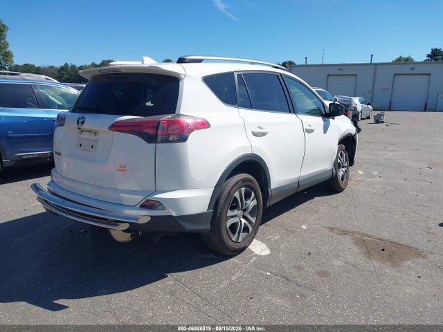 2018 Toyota Rav4 Le მანქანა იყიდება აუქციონზე, vin: JTMBFREVXJJ217860, აუქციონის ნომერი: 46088819