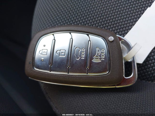 Продаж на аукціоні авто 2019 Hyundai Ioniq Hybrid Blue, vin: KMHC65LC4KU158704, номер лоту: 46088821