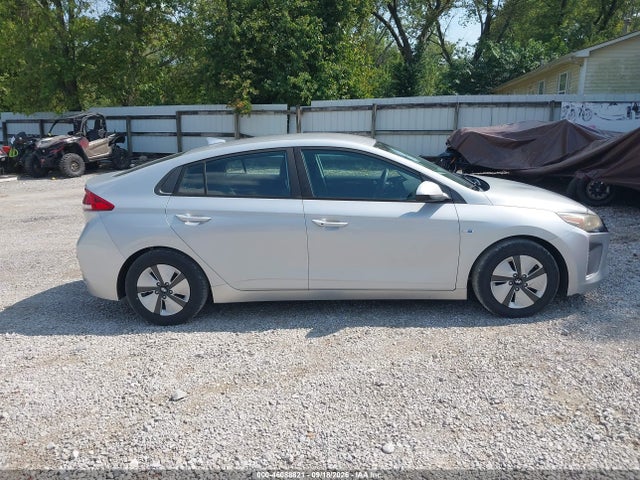 Продаж на аукціоні авто 2019 Hyundai Ioniq Hybrid Blue, vin: KMHC65LC4KU158704, номер лоту: 46088821