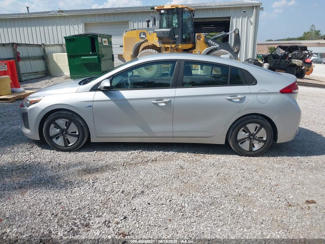 Продаж на аукціоні авто 2019 Hyundai Ioniq Hybrid Blue, vin: KMHC65LC4KU158704, номер лоту: 46088821