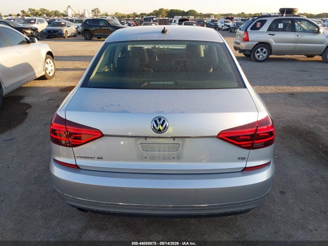 46088875 :رقم المزاد ، 1VWBA7A30JC011486 vin ، 2018 Volkswagen Passat 2.0t Se مزاد بيع