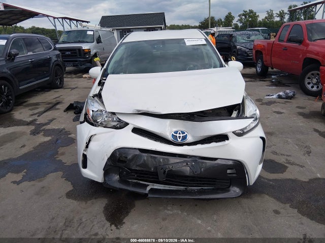 Продажа на аукционе авто 2017 Toyota Prius V Four, vin: JTDZN3EU3HJ063685, номер лота: 46088878