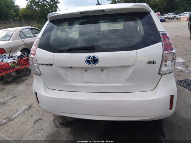 Продажа на аукционе авто 2017 Toyota Prius V Four, vin: JTDZN3EU3HJ063685, номер лота: 46088878