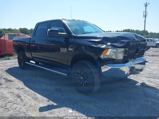 RAM 3500 Tradesman 4x4 6'4 Box 2018 3C63R3CJ3JG374048 головне зображення