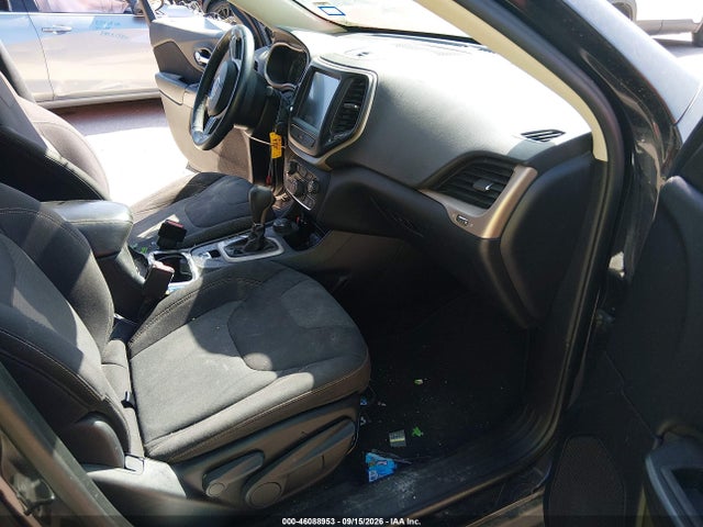 2016 Jeep Cherokee Latitude მანქანა იყიდება აუქციონზე, vin: 1C4PJMCSXGW157607, აუქციონის ნომერი: 46088953