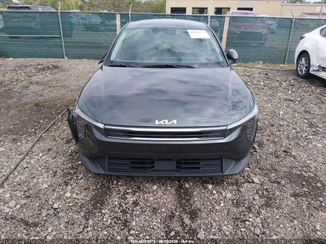2025 Kia K4 Lxs მანქანა იყიდება აუქციონზე, vin: 3KPFT4DE1SE014871, აუქციონის ნომერი: 46088973