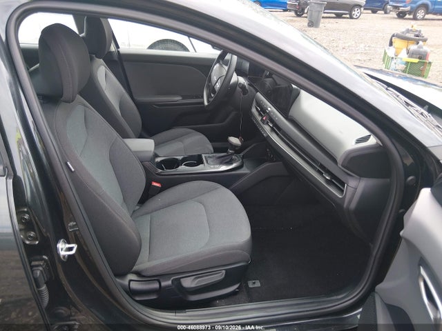 2025 Kia K4 Lxs მანქანა იყიდება აუქციონზე, vin: 3KPFT4DE1SE014871, აუქციონის ნომერი: 46088973