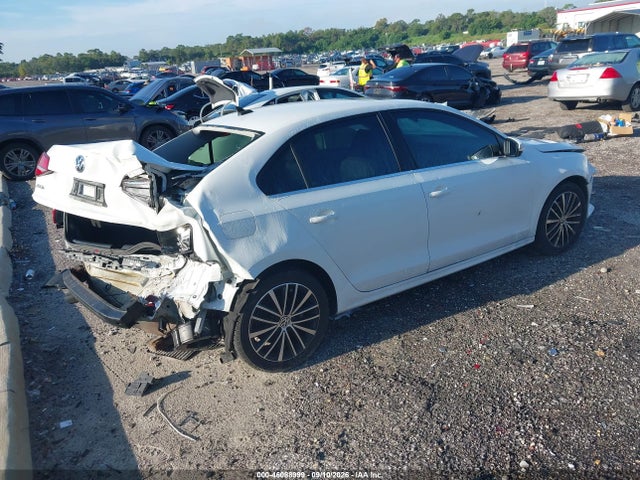 Продажа на аукционе авто 2015 Volkswagen Jetta 2.0l S, vin: 3VW2K7AJXFM240663, номер лота: 46088999