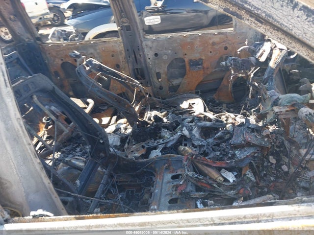 46089005 :رقم المزاد ، 3GCUKREC7FG338292 vin ، 2015 Chevrolet Silverado 1500 مزاد بيع
