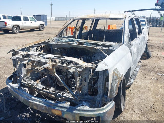 46089005 :رقم المزاد ، 3GCUKREC7FG338292 vin ، 2015 Chevrolet Silverado 1500 مزاد بيع