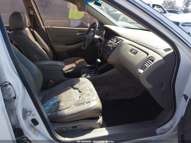46089090 :رقم المزاد ، 1HGCG16572A073625 vin ، 2002 Honda Accord 3.0 Ex مزاد بيع