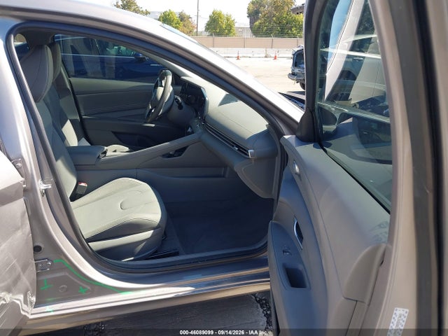 Hyundai ELANTRA SEL 2024 KMHLS4DG0RU724469 Image 5