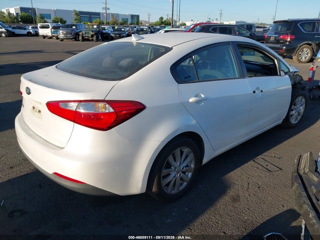 KIA FORTE LX 2016 KNAFX4A67G5555022 Image 4