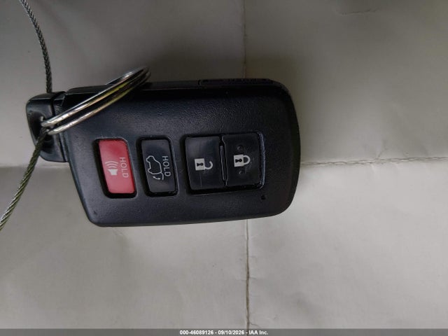 Продажа на аукционе авто 2017 Toyota Rav4 Xle, vin: JTMWFREV0HJ713312, номер лота: 46089126