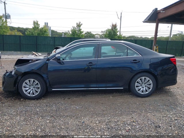 46089143 :رقم المزاد ، 4T4BF1FK6CR221588 vin ، 2012 Toyota Camry Le مزاد بيع