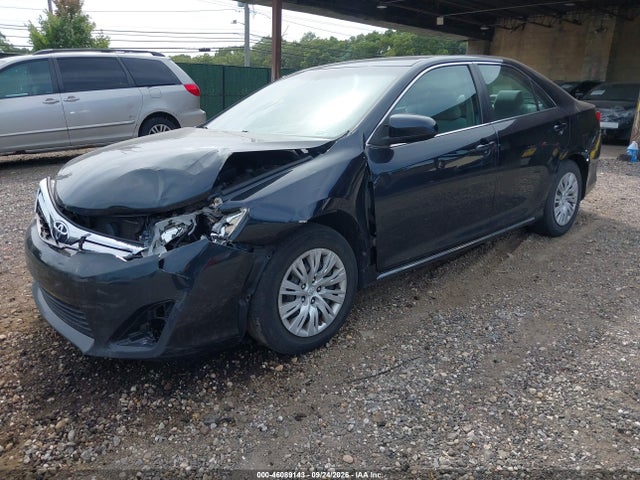 46089143 :رقم المزاد ، 4T4BF1FK6CR221588 vin ، 2012 Toyota Camry Le مزاد بيع