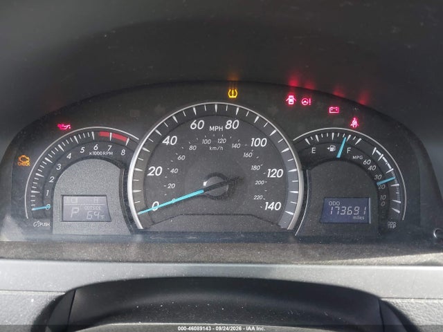 46089143 :رقم المزاد ، 4T4BF1FK6CR221588 vin ، 2012 Toyota Camry Le مزاد بيع