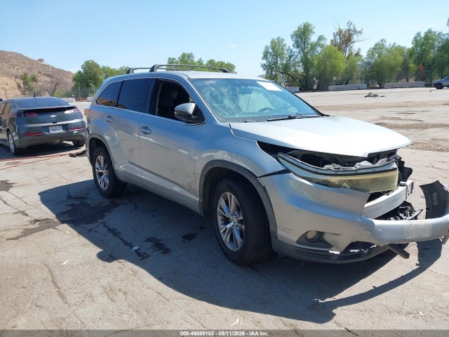 Продаж на аукціоні авто 2015 Toyota Highlander Le Plus V6, vin: 5TDZKRFH4FS082145, номер лоту: 46089155