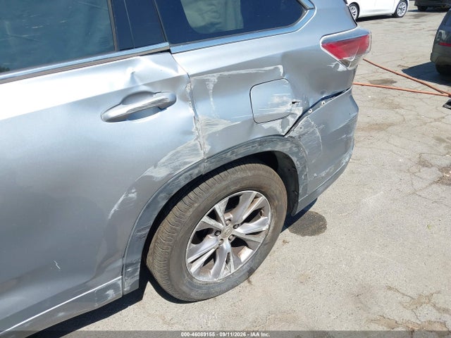 46089155 :رقم المزاد ، 5TDZKRFH4FS082145 vin ، 2015 Toyota Highlander Le Plus V6 مزاد بيع