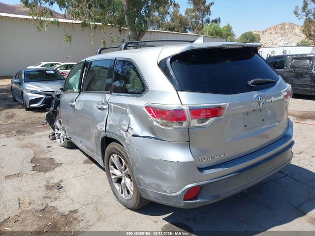 46089155 :رقم المزاد ، 5TDZKRFH4FS082145 vin ، 2015 Toyota Highlander Le Plus V6 مزاد بيع