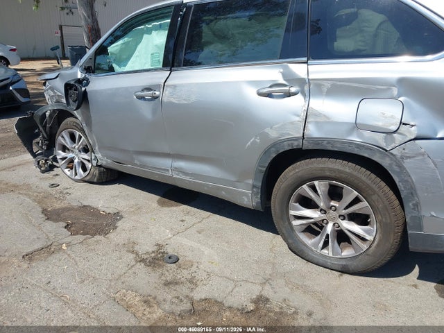 46089155 :رقم المزاد ، 5TDZKRFH4FS082145 vin ، 2015 Toyota Highlander Le Plus V6 مزاد بيع