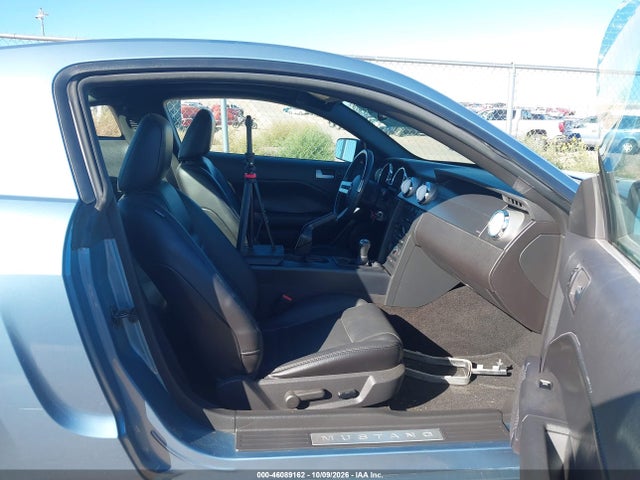 Продажа на аукционе авто 2007 Ford Mustang Gt Deluxe/gt Premium, vin: 1ZVHT82HX75223507, номер лота: 46089162