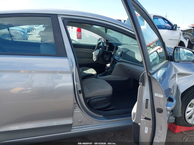 46089167 :رقم المزاد ، 5NPD74LF2HH205662 vin ، 2017 Hyundai Elantra Se مزاد بيع