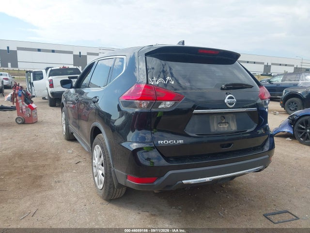46089186 :رقم المزاد ، JN8AT2MT0HW388257 vin ، 2017 Nissan Rogue S مزاد بيع