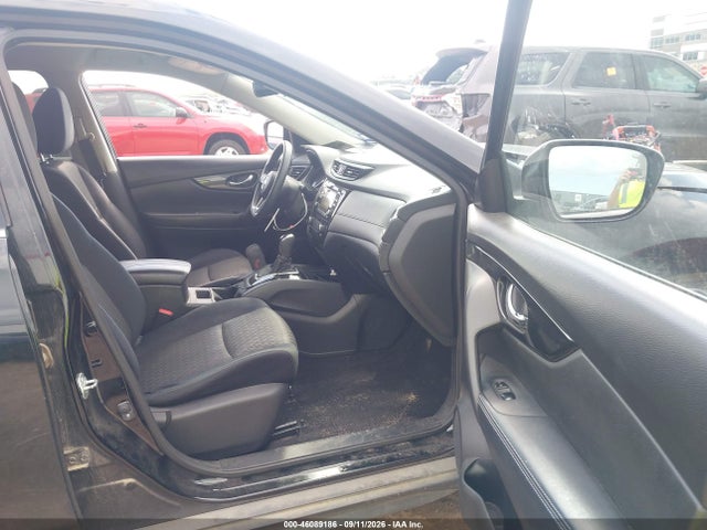 46089186 :رقم المزاد ، JN8AT2MT0HW388257 vin ، 2017 Nissan Rogue S مزاد بيع