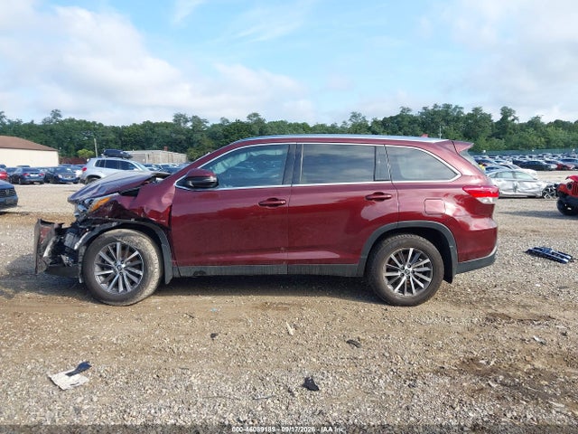 Продажа на аукционе авто 2019 Toyota Highlander Xle, vin: 5TDJZRFH1KS925186, номер лота: 46089189