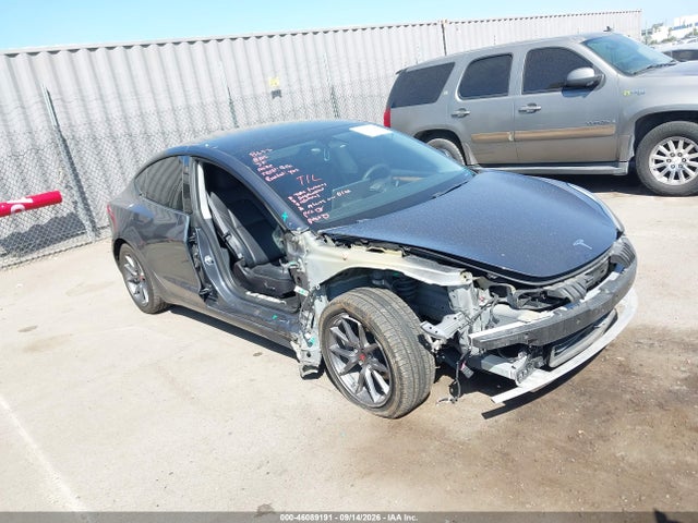 2022 Tesla Model 3 Long Range Dual Motor All-wheel Drive მანქანა იყიდება აუქციონზე, vin: 5YJ3E1EB4NF267035, აუქციონის ნომერი: 46089191