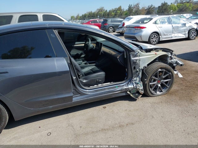 Продаж на аукціоні авто 2022 Tesla Model 3 Long Range Dual Motor All-wheel Drive, vin: 5YJ3E1EB4NF267035, номер лоту: 46089191
