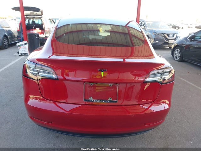 Tesla Model 3 Long Range/mid Range 2018 5YJ3E1EA7JF045798 Image 16