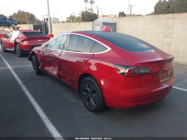 Tesla Model 3 Long Range/mid Range 2018 5YJ3E1EA7JF045798 Image 3