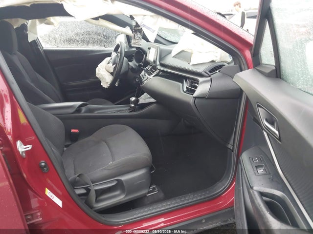 2018 Toyota C-hr Xle მანქანა იყიდება აუქციონზე, vin: NMTKHMBXXJR017565, აუქციონის ნომერი: 46089232