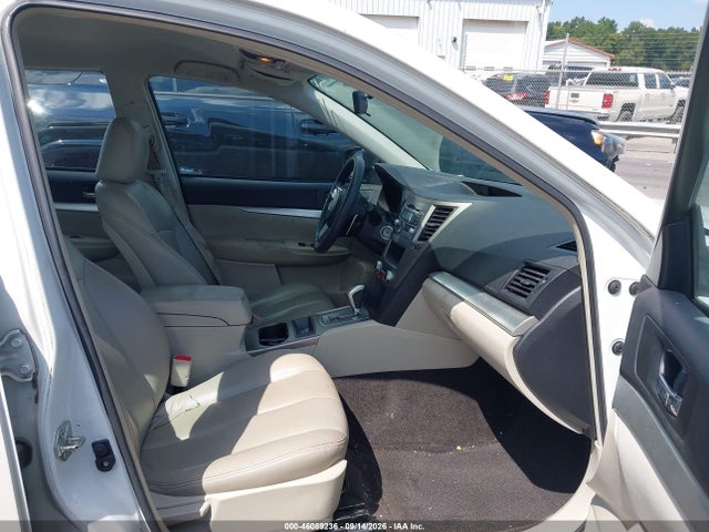 46089236 :رقم المزاد ، 4S4BRCAC3B3431132 vin ، 2011 Subaru Outback 2.5i مزاد بيع